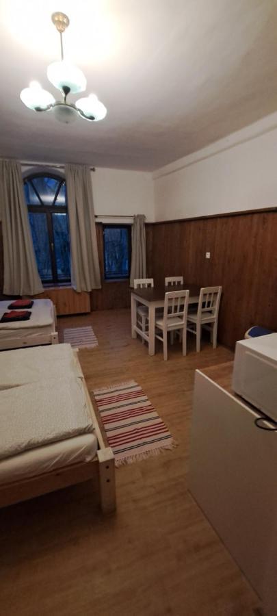 Penzion A Restaurace U Baby Subrovy Hotel Kokorin Kültér fotó