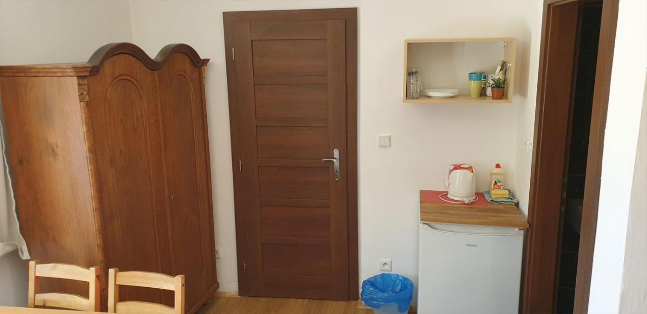 Penzion A Restaurace U Baby Subrovy Hotel Kokorin Kültér fotó